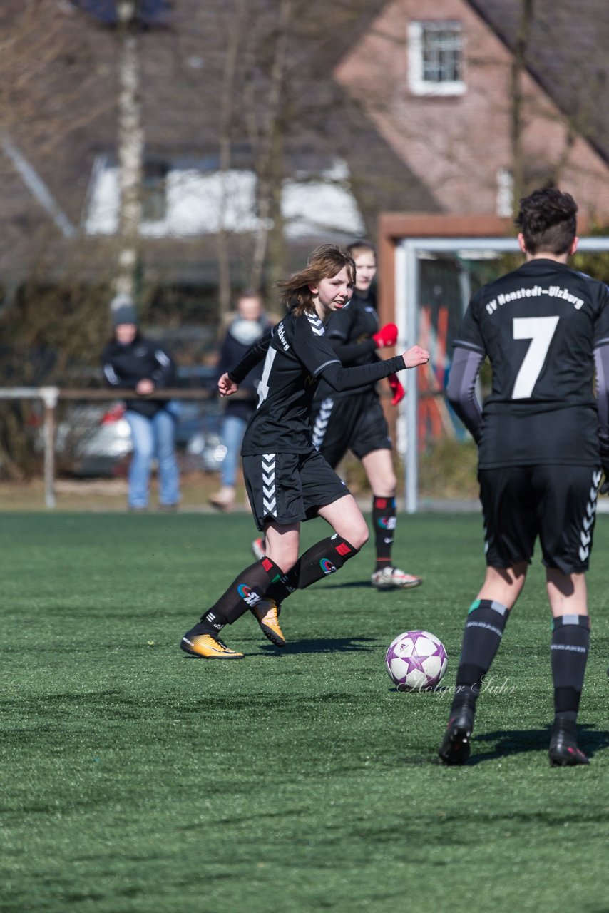 Bild 336 - B-Juniorinnen Halbfinale SVHU - Holstein Kiel : Ergebnis: 3:0